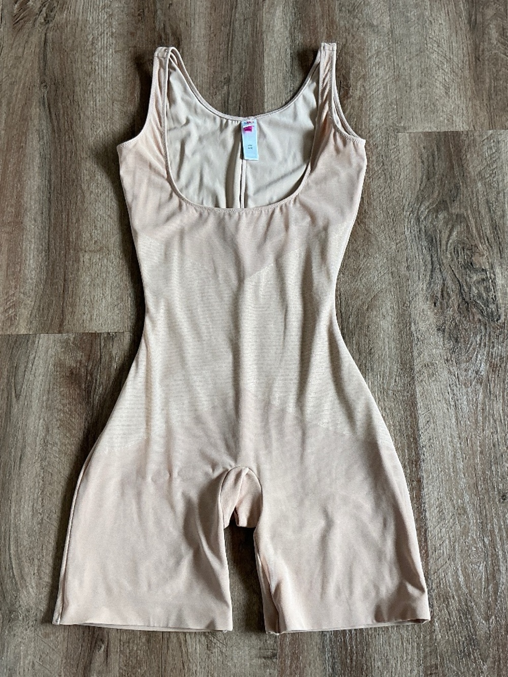 Star Power SPANX Size M Firm Control Lady Luxe Open-Bust Mid-Thigh Body Shaper